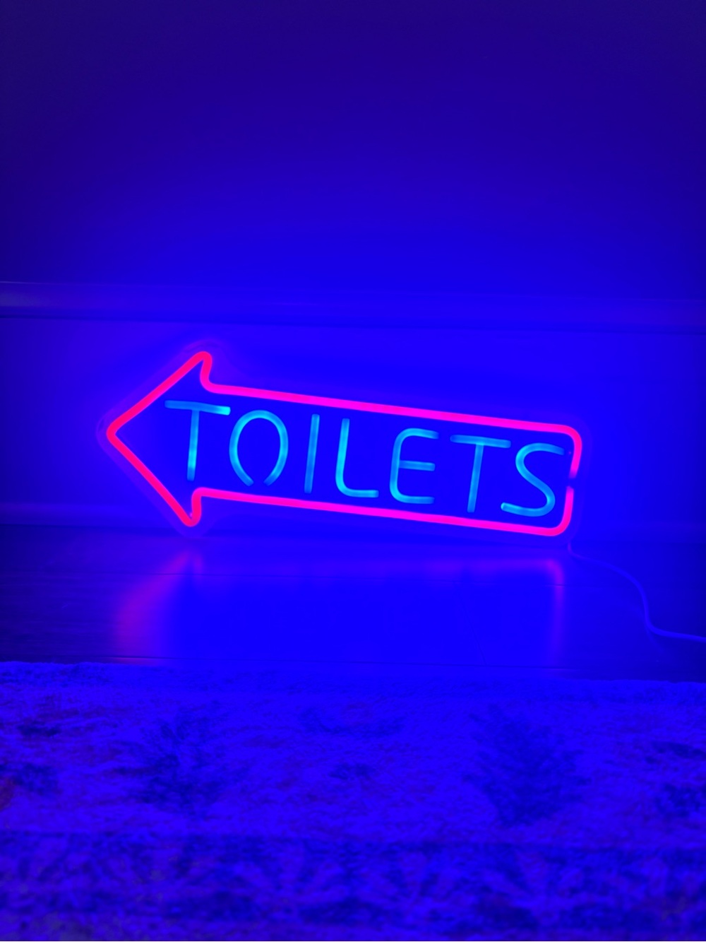"Toilets" LED Neon Sign